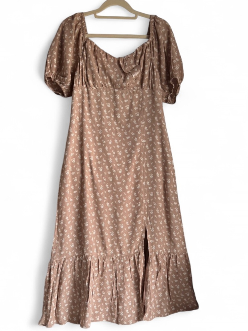 And Now This  Women’s Floral Puff-Sleeve Maxi Dress in Light Brown
